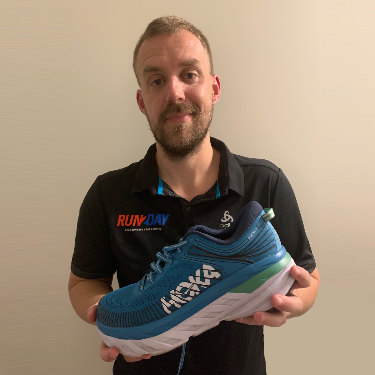 Review HOKA ONE ONE Bondi 7